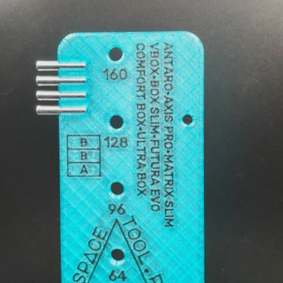 Szablon do odwiercania frontów szuflad pod wiertło Centrujące do systemów: AXIS PRO, MATRIX SLIM, BLUM ANTARO Szablon do odwiercania frontów szuflad pod wiertło Centrujące do systemów: AXIS PRO, MATRIX SLIM, BLUM ANTARO